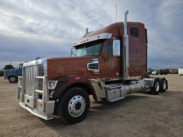 Image of Freightliner Coronado equipment image 2