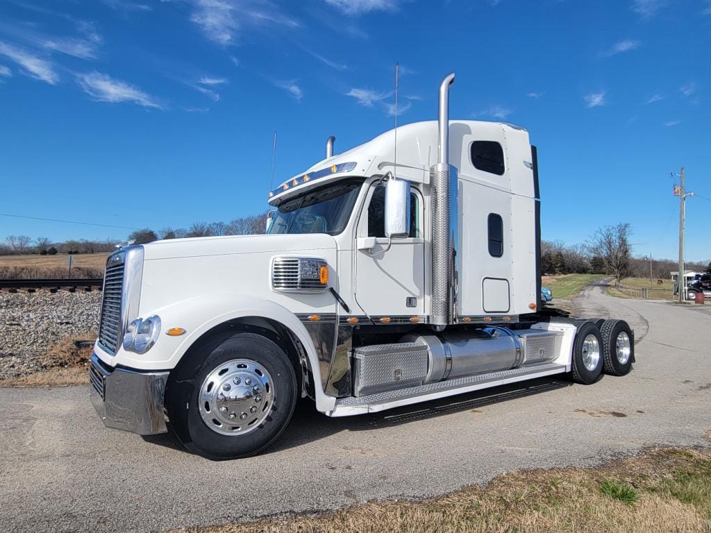 Main image Freightliner Coronado