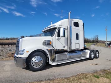Main image Freightliner Coronado