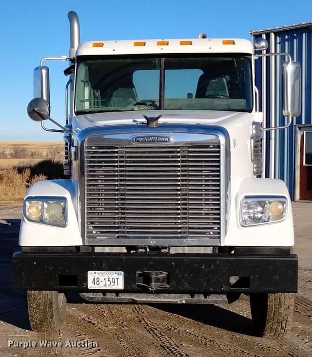 Image of Freightliner Coronado equipment image 1