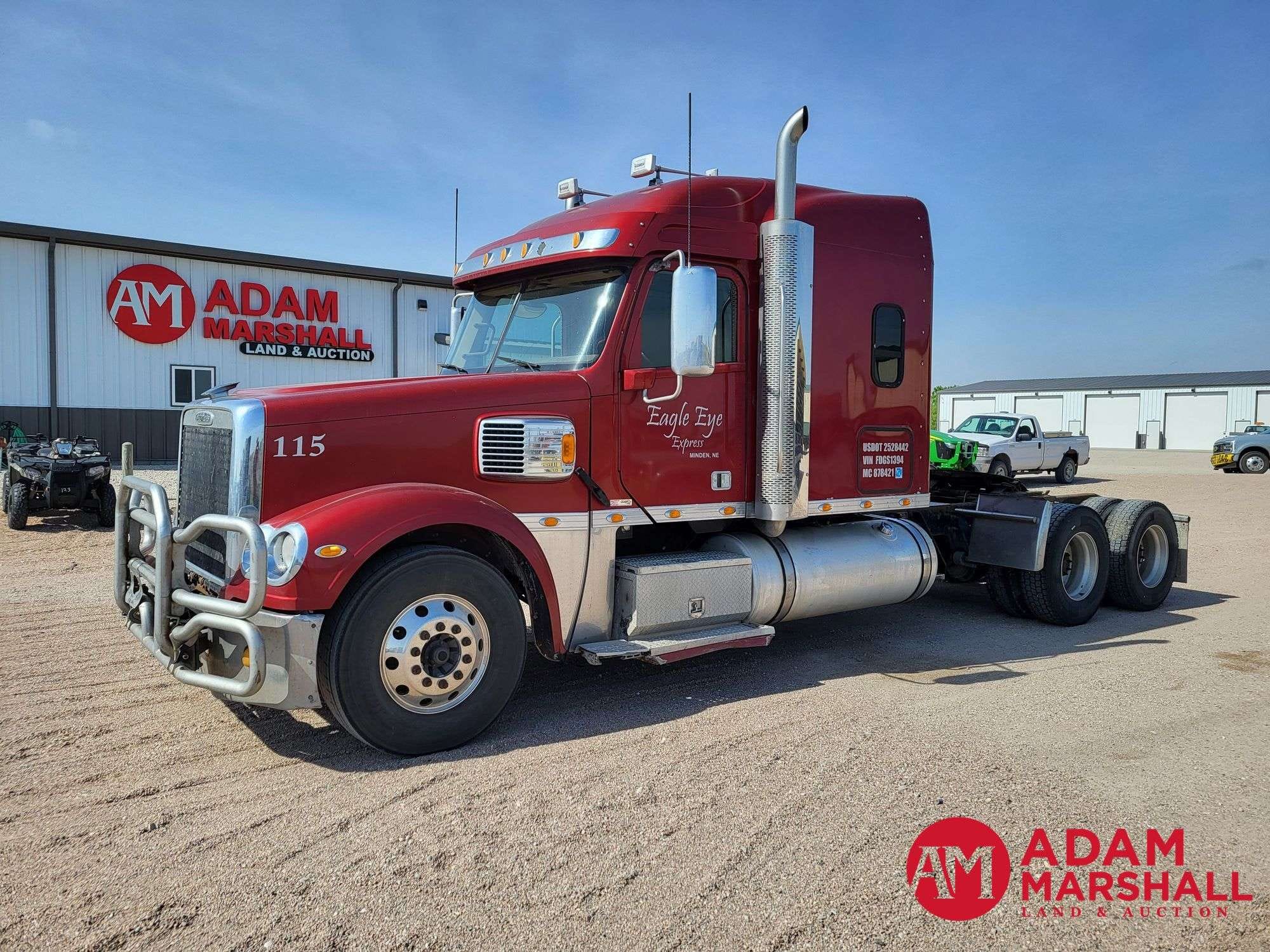 2015 Freightliner Coronado Equipment Image0