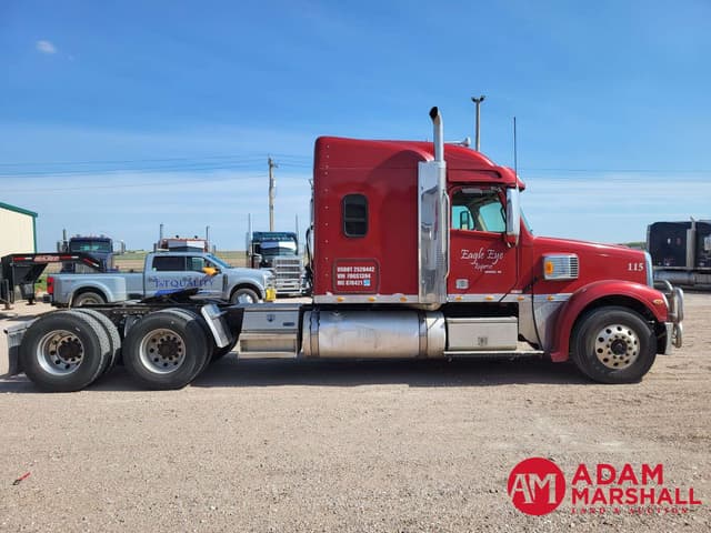 Image of Freightliner Coronado equipment image 2