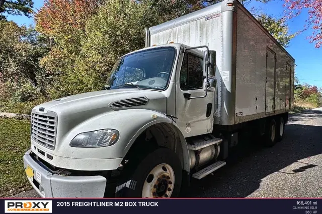 Image of Freightliner M2 equipment image 3
