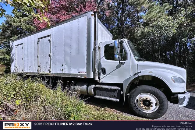 Image of Freightliner M2 equipment image 2