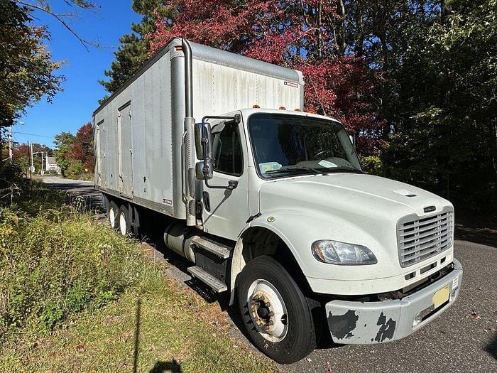 Image of Freightliner M2 Primary image