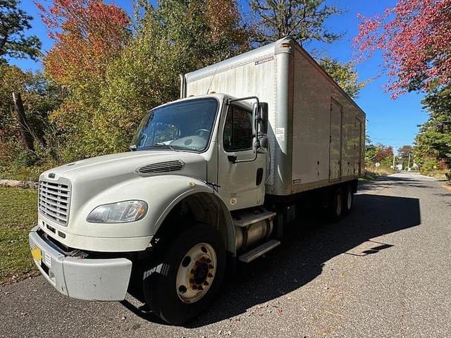Image of Freightliner M2 equipment image 2