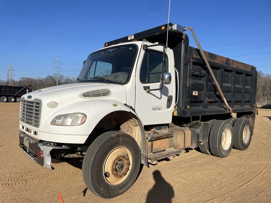 Image of Freightliner M2 Primary image