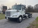 2015 Freightliner M2 Image
