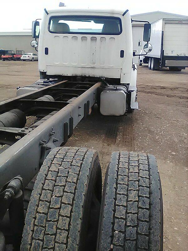 Image of Freightliner M2 equipment image 4