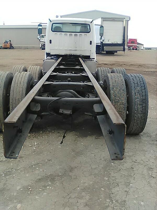 Image of Freightliner M2 equipment image 3