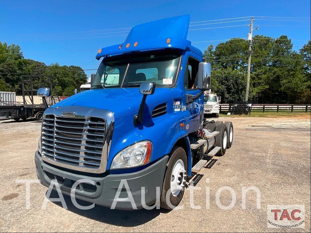 Image of Freightliner Cascadia Primary image