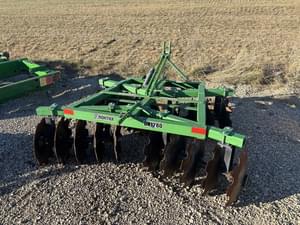 2015 Frontier DH1280 Image