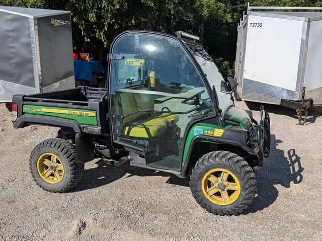 Image of John Deere XUV 825i equipment image 1