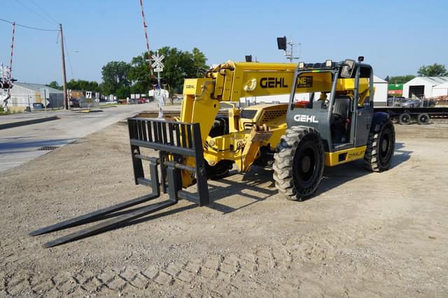 Image of Gehl DL12-55 equipment image 2