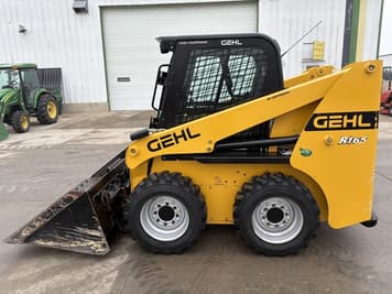 Main image Gehl R165