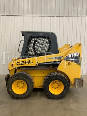 2015 Gehl R190 Image