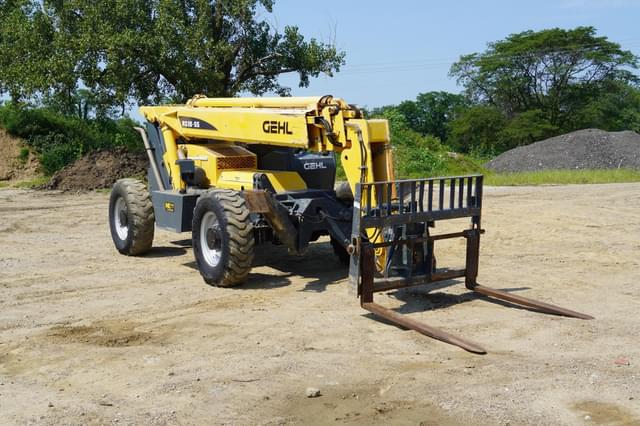 Image of Gehl RS10-55 equipment image 4