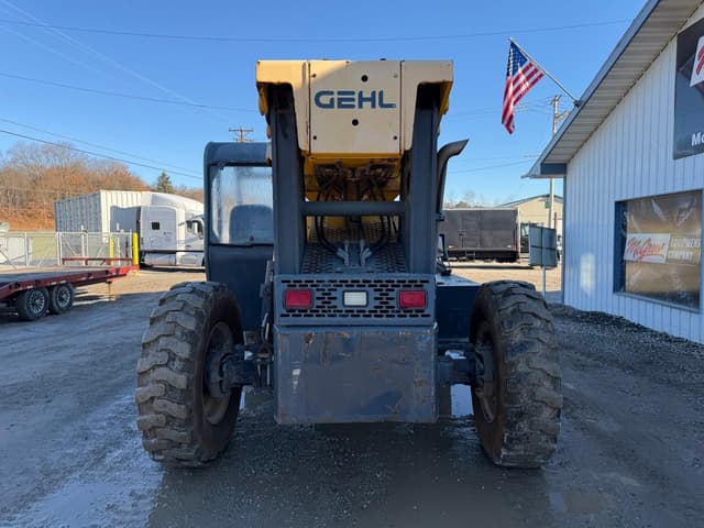 Image of Gehl RS8-42 equipment image 3