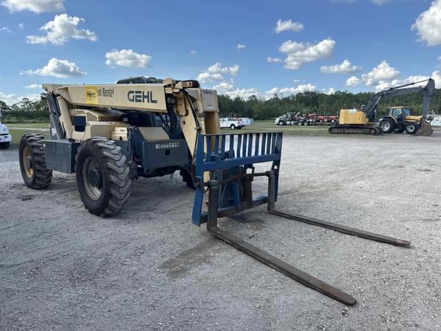 Image of Gehl RS8-42 equipment image 3