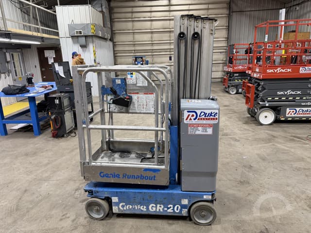 Image of Genie GR-20 equipment image 4