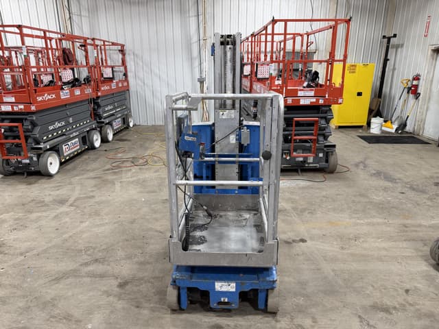 Image of Genie GR-20 equipment image 2