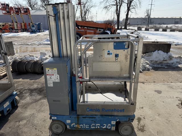 Image of Genie GR-20 equipment image 4