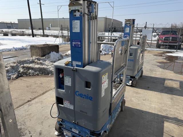 Image of Genie GR-20 equipment image 2