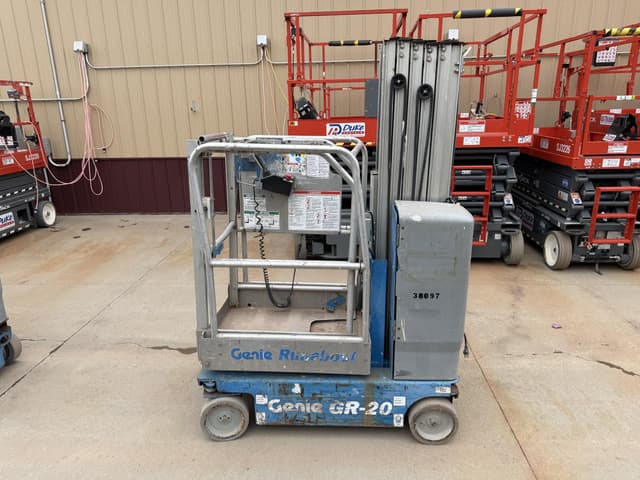 Image of Genie GR-20 equipment image 3