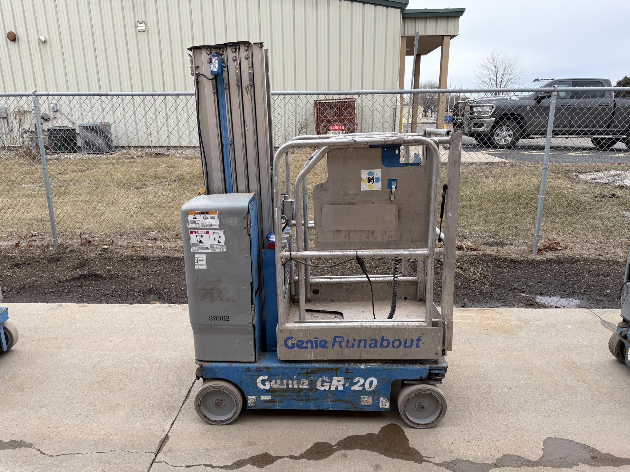 2015 Genie GR-20 Equipment Image0