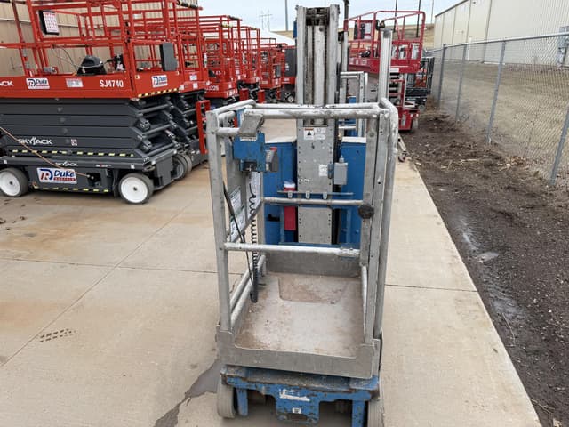 Image of Genie GR-20 equipment image 2