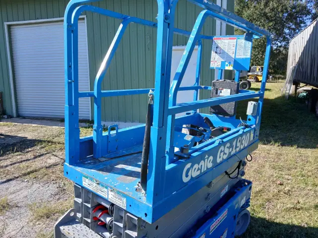 Image of Genie GS-1930 equipment image 4