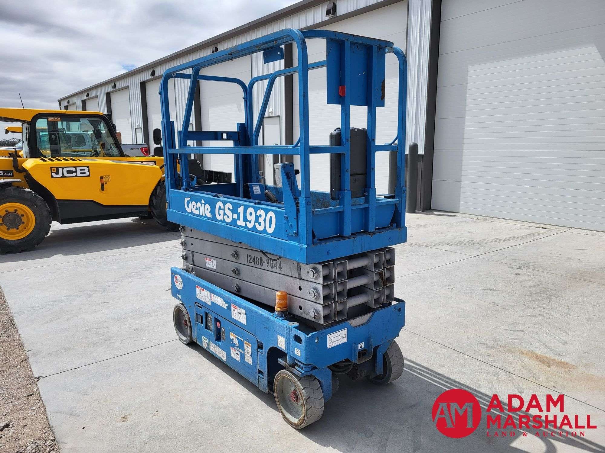 2015 Genie GS-1930 Equipment Image0