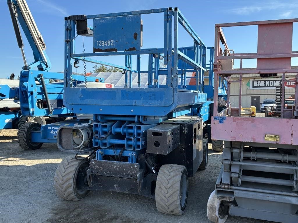 2015 Genie GS-2669RT Equipment Image0