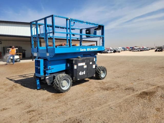 Image of Genie GS-2669RT equipment image 4