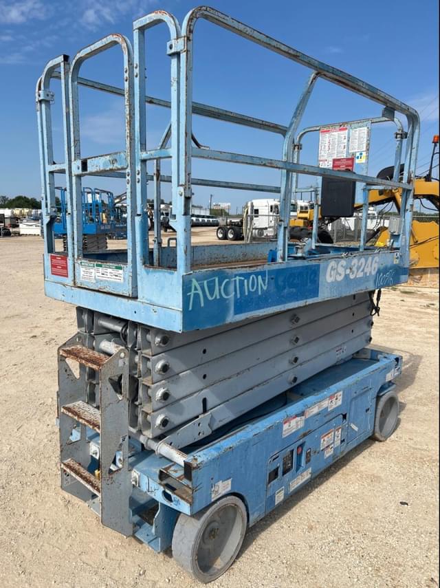 Image of Genie GS-3246 equipment image 2