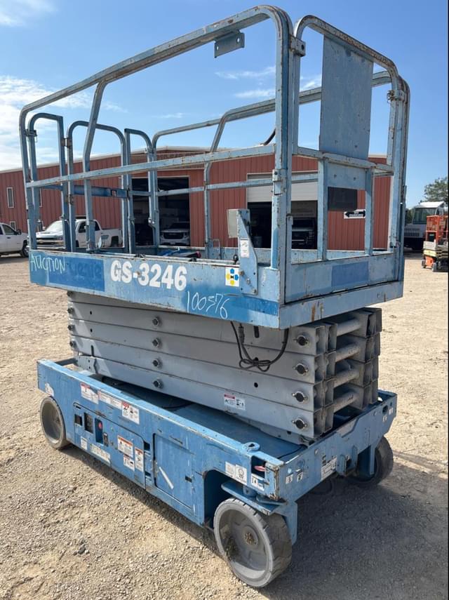 Image of Genie GS-3246 equipment image 3