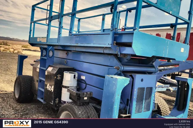 Image of Genie GS-4390 equipment image 1