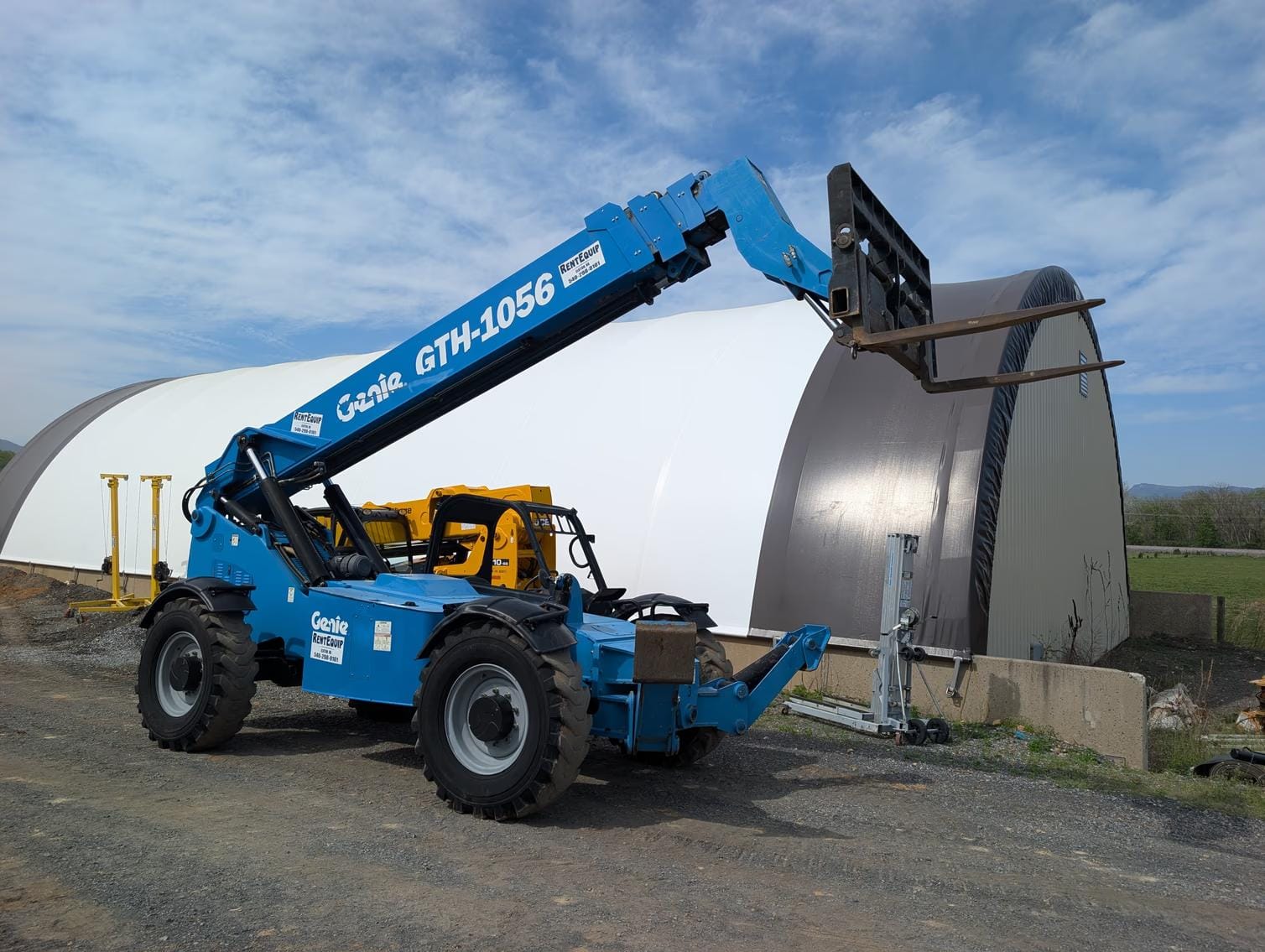 2015 Genie GTH-1056 Equipment Image0