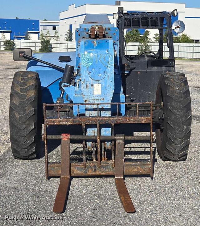 Image of Genie GTH-844 equipment image 1