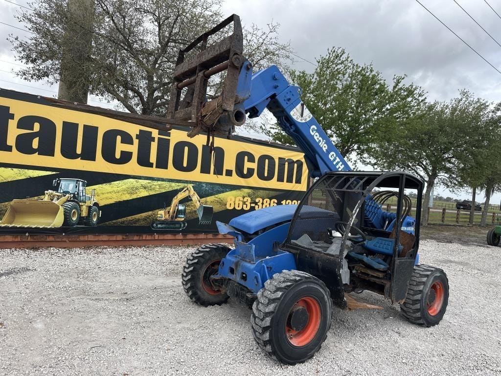 2015 Genie GTH5519 Equipment Image0