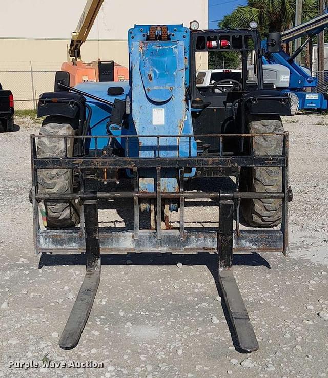 Image of Genie GTH844 equipment image 1