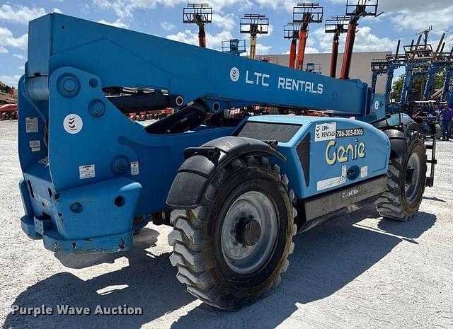 Image of Genie GTH844 equipment image 4