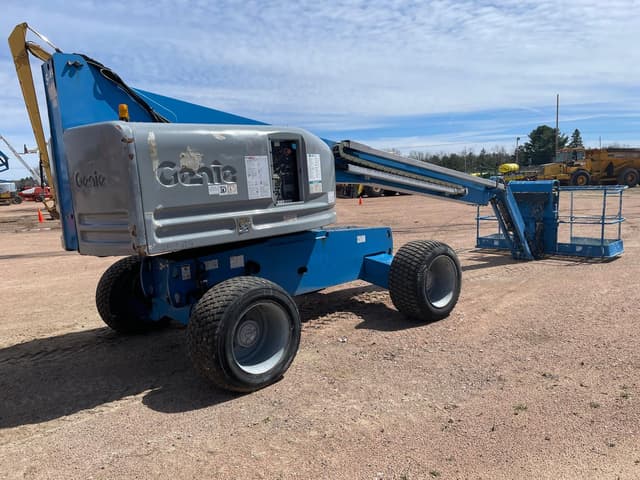 Image of Genie S-45 equipment image 4