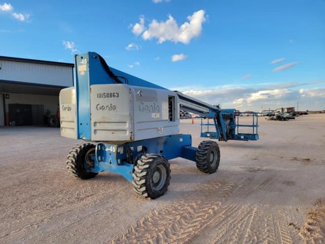 Image of Genie S-45 equipment image 4