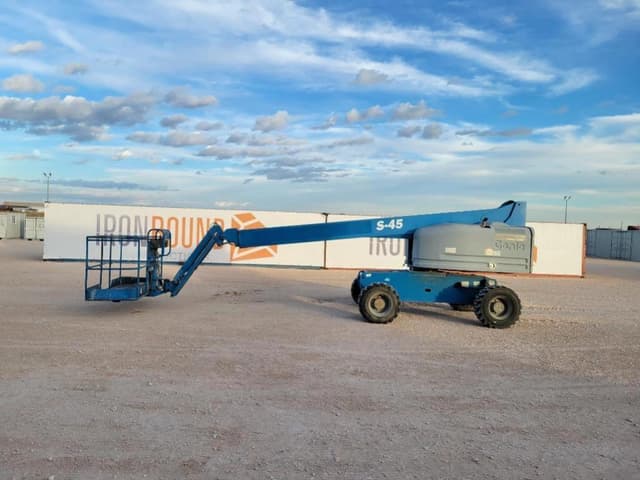 Image of Genie S-45 equipment image 1