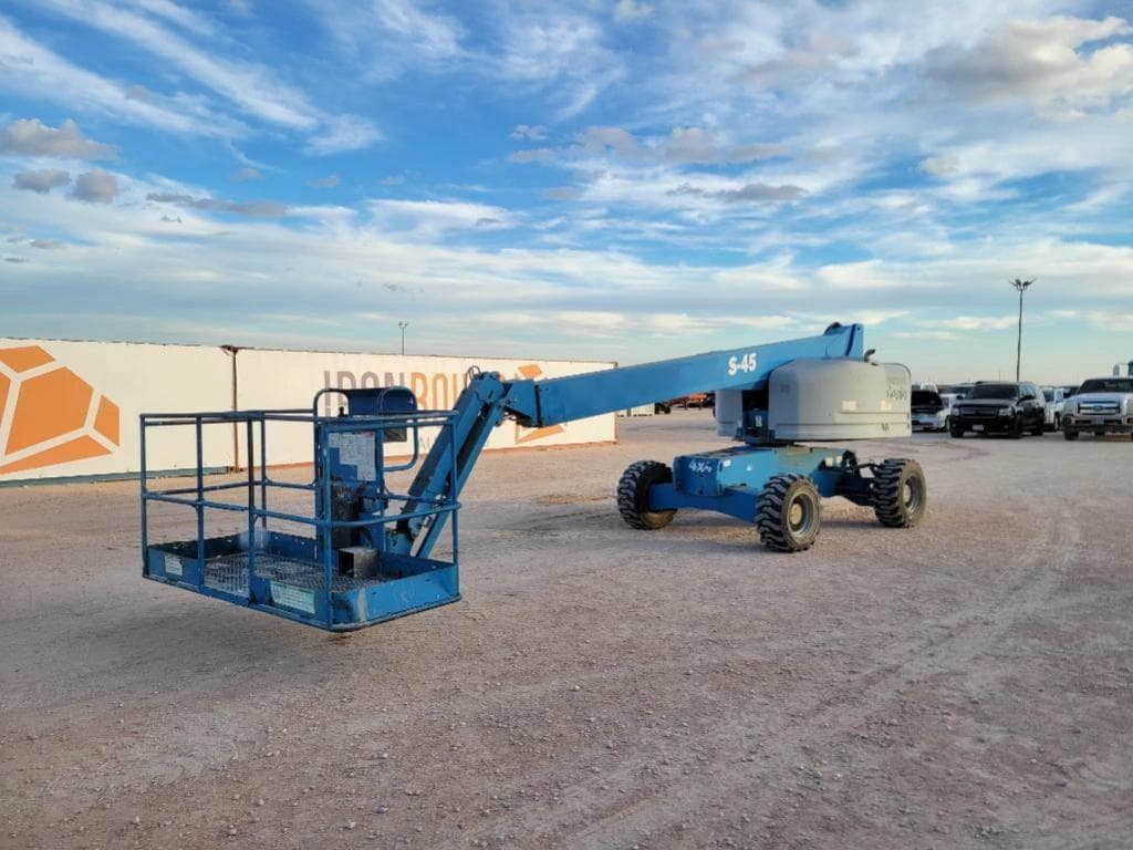 Image of Genie S-45 Primary image