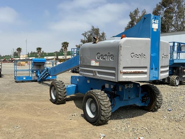 Image of Genie S-45 equipment image 3