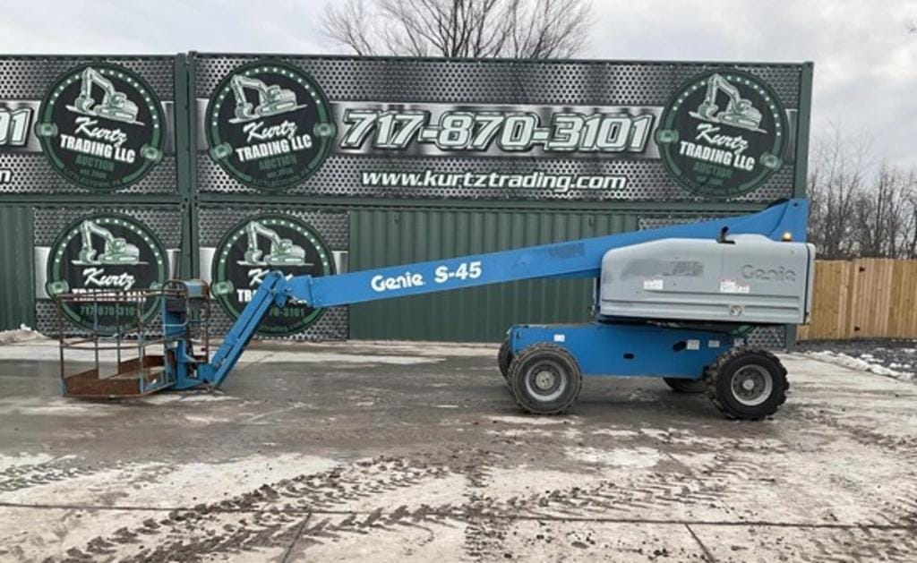 2015 Genie S-45 Equipment Image0