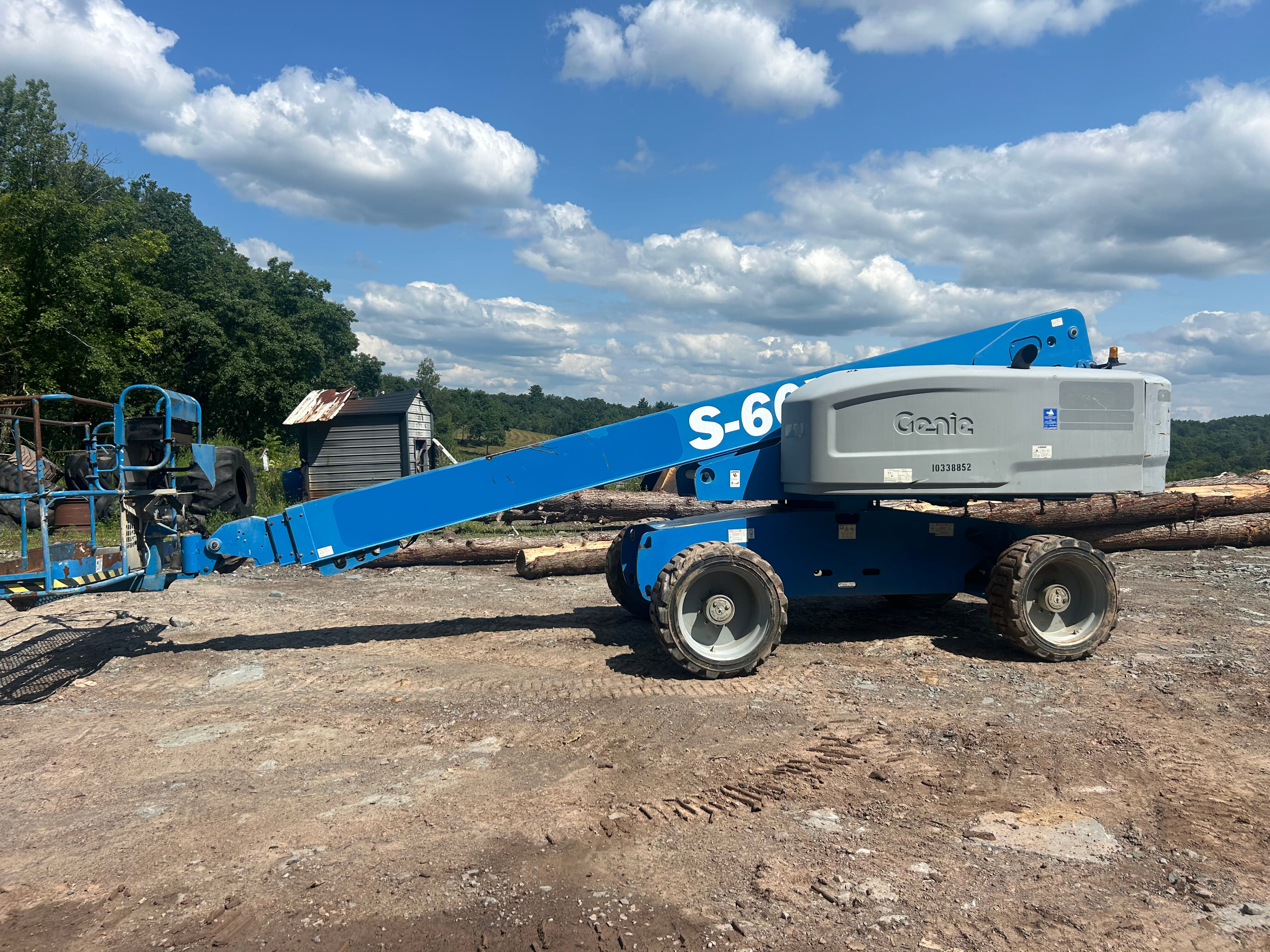 2015 Genie S60X Equipment Image0