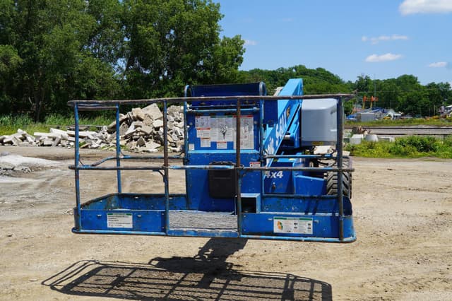 Image of Genie S60X equipment image 3